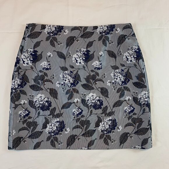 NEW LOFT 8 Silver Floral Pattern Dressy Party Tapestry Skirt Above Knee Length - Picture 1 of 9